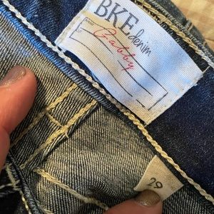BKE Gabby cropped size 29